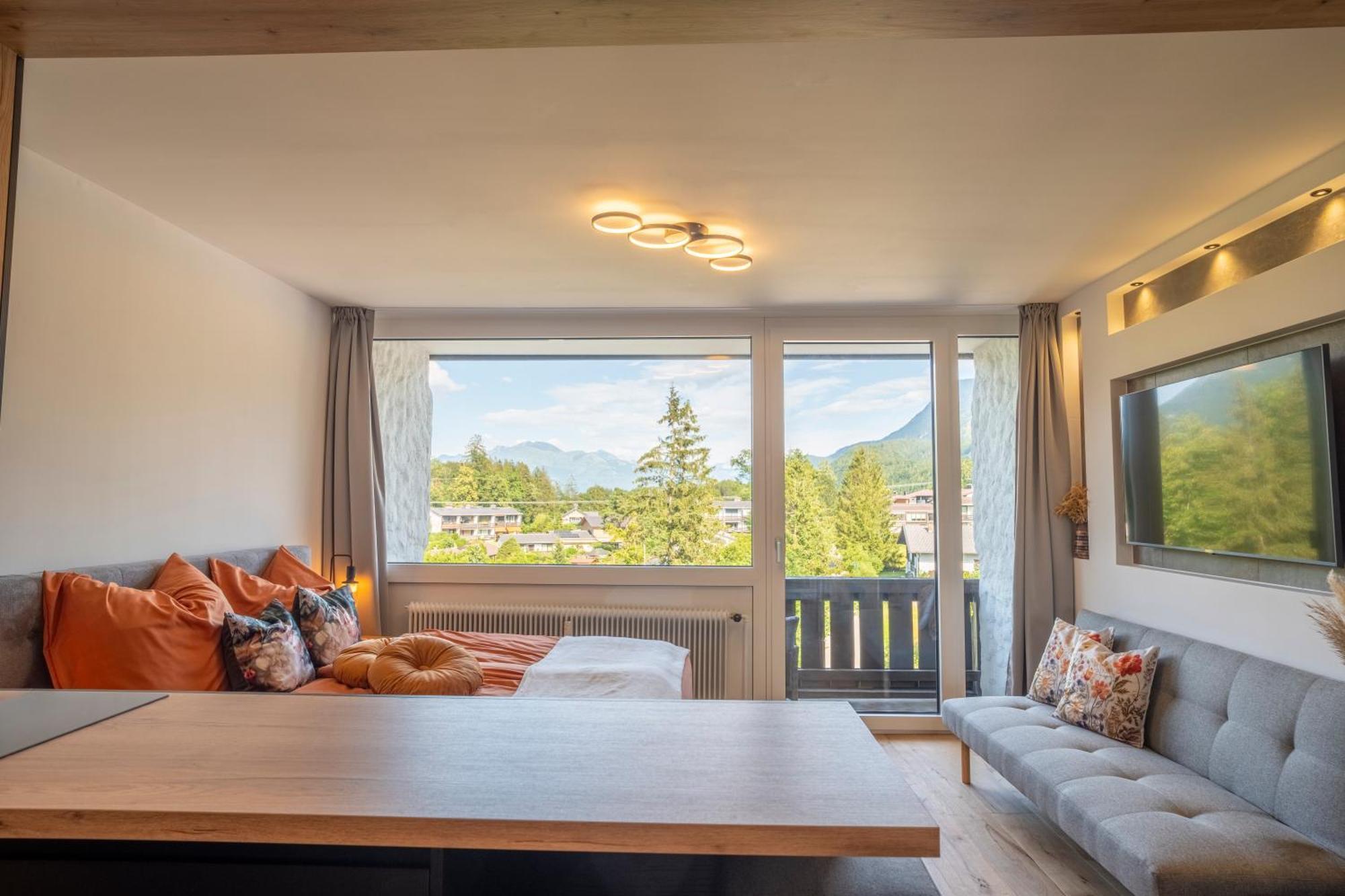Suite Apartment Modern Getaway - Neu Renoviert - Strobl Am Wolfgangsee ストローブル エクステリア 写真