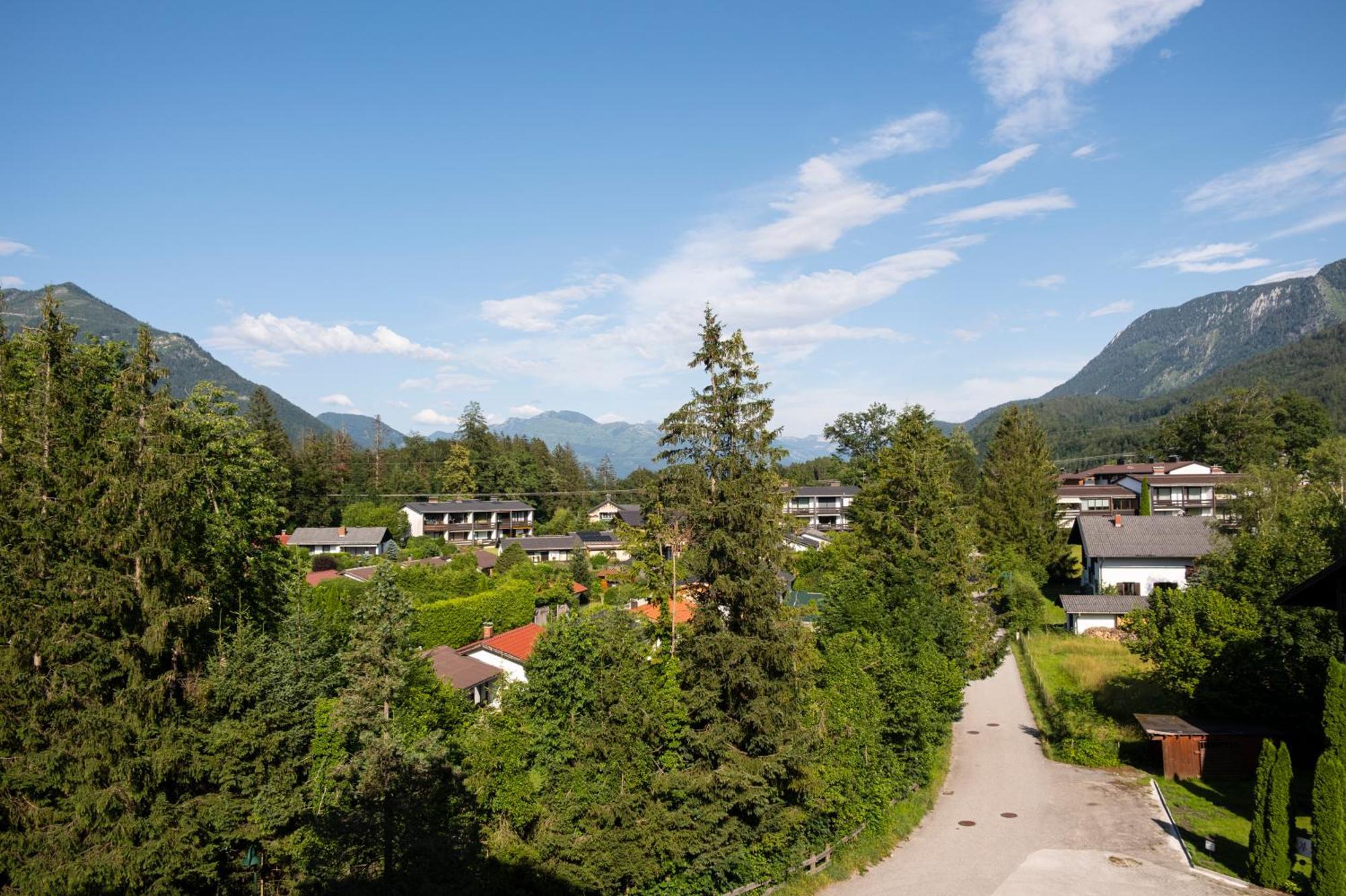 Suite Apartment Modern Getaway - Neu Renoviert - Strobl Am Wolfgangsee ストローブル エクステリア 写真