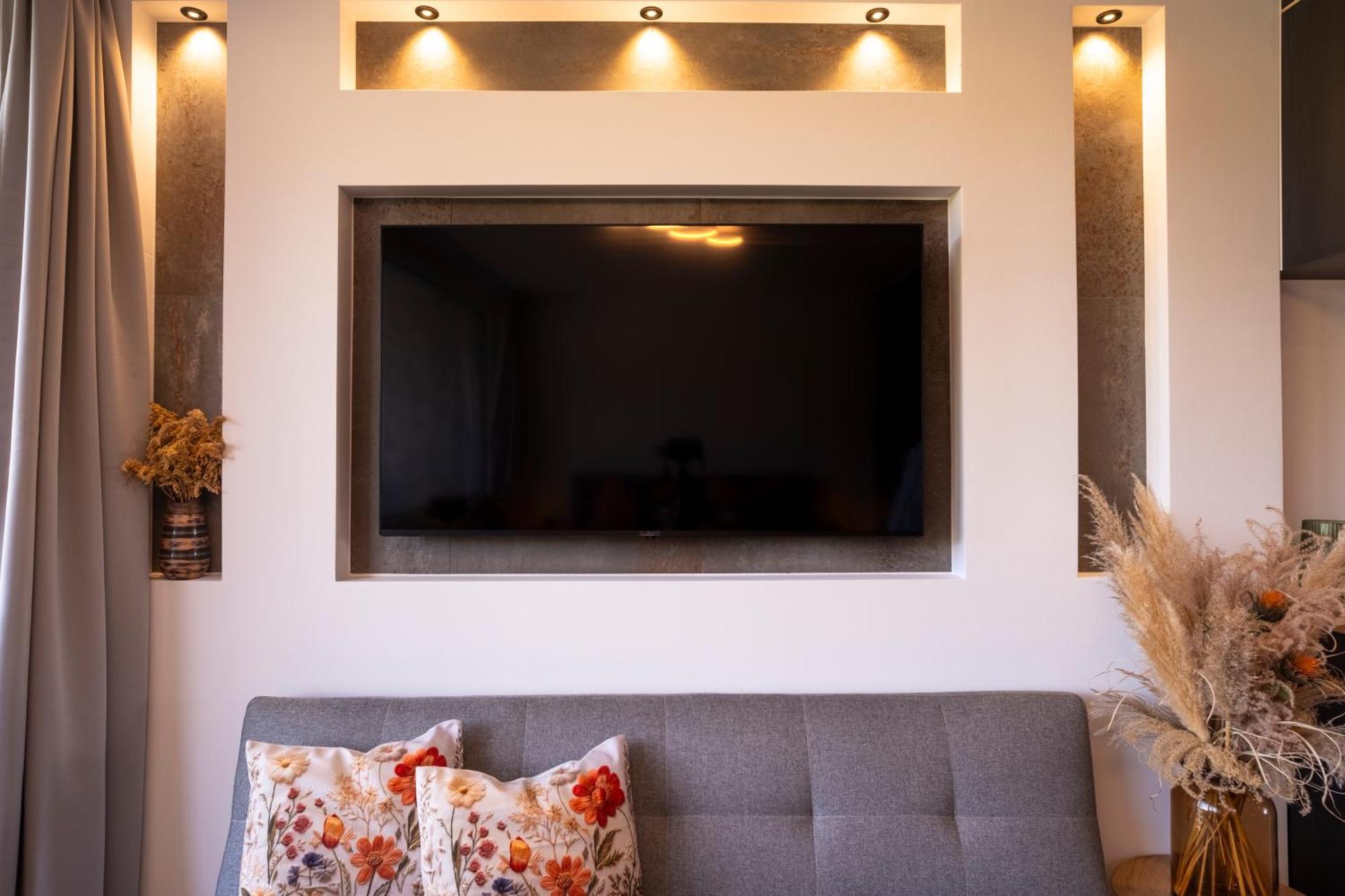 Suite Apartment Modern Getaway - Neu Renoviert - Strobl Am Wolfgangsee ストローブル エクステリア 写真