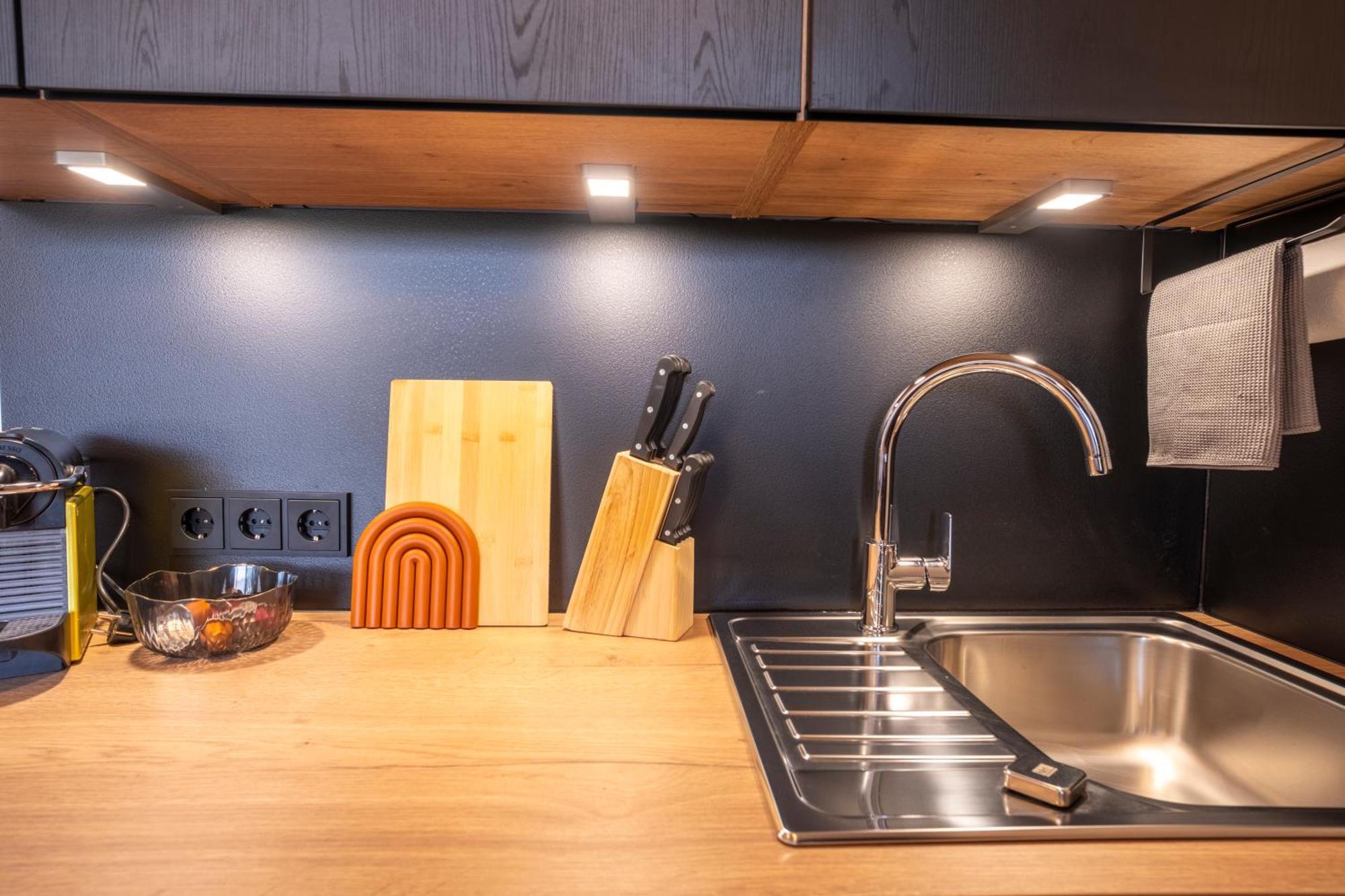 Suite Apartment Modern Getaway - Neu Renoviert - Strobl Am Wolfgangsee ストローブル エクステリア 写真